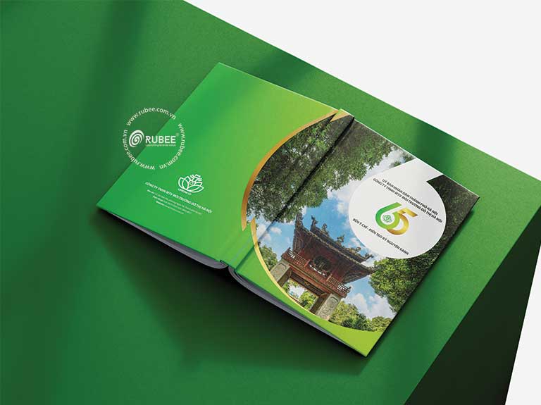 Thiết kế kỷ yếu URENCO trang bìa trải